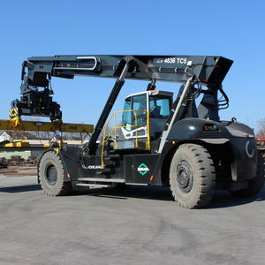 SIMGA reach stacker 3